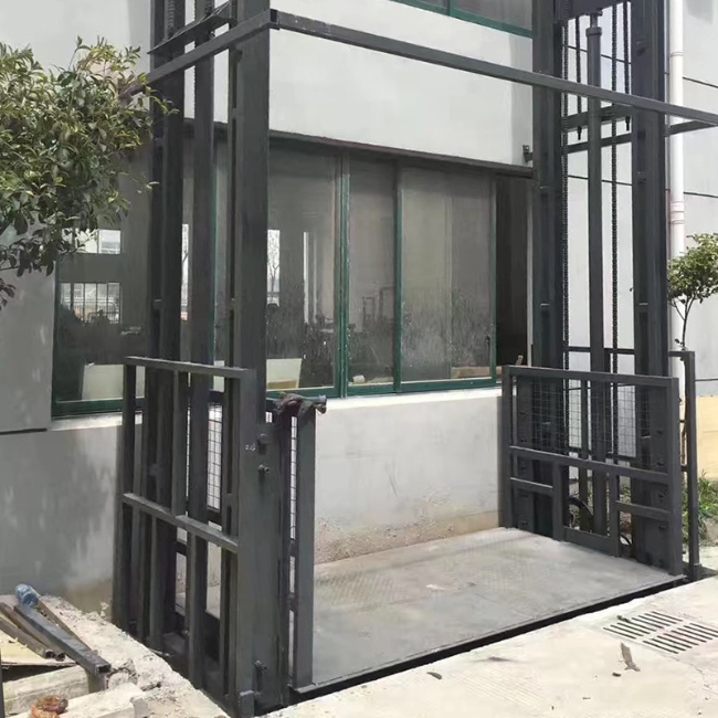 东辽5吨室外升降货梯